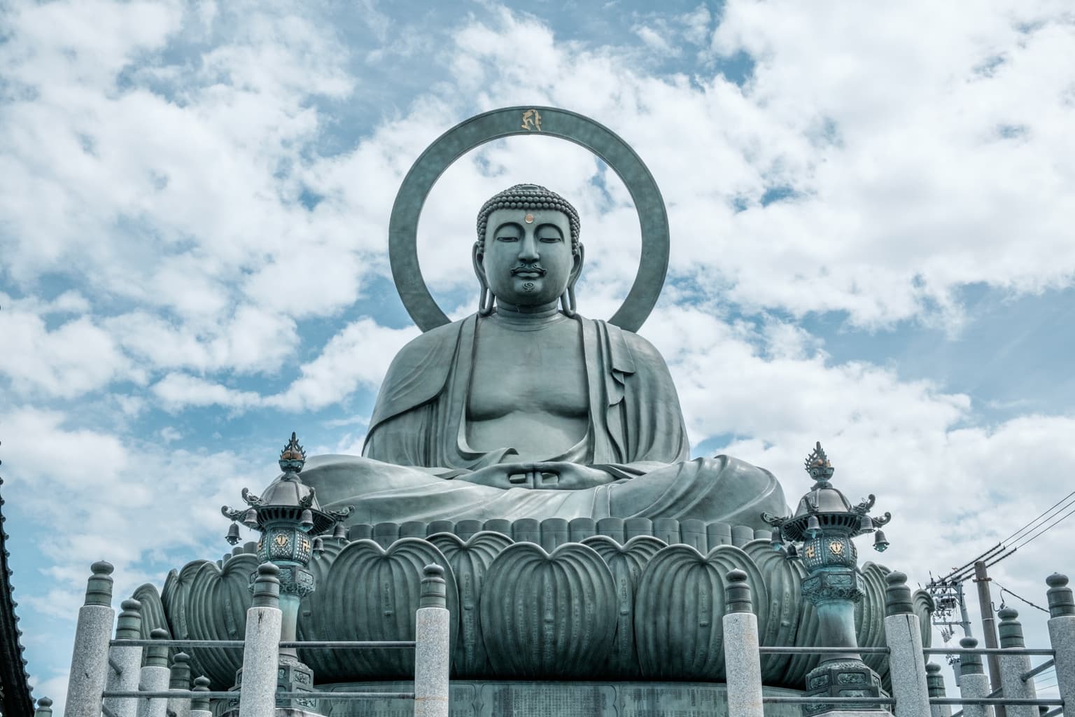 万葉集、加賀前田家、北前船、3つのキーワードをなぞり旅する歴史都市・高岡