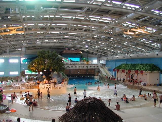 桐生新里温水プールカリビアンビーチ