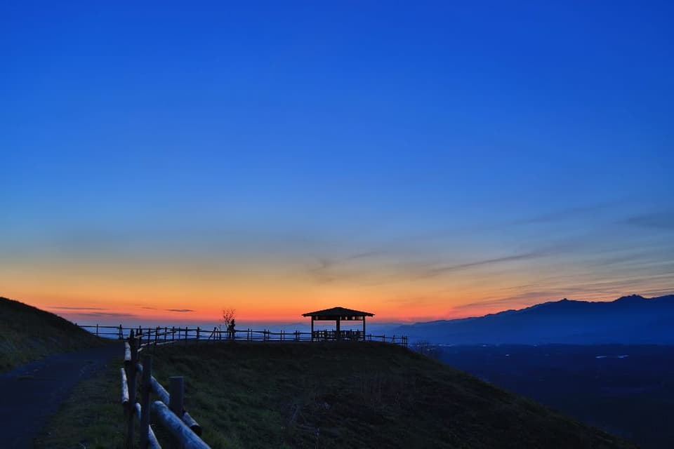 阿蘇市　荻岳　初日の出